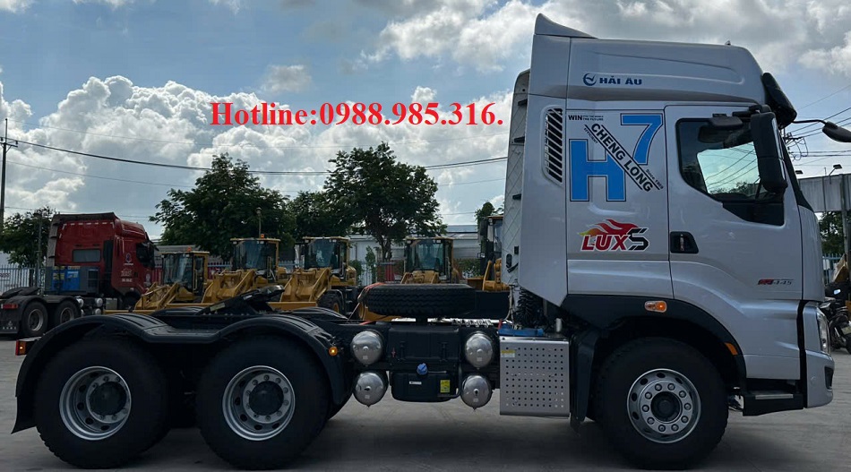 XE ĐẦU KÉO CHENGLONG H7 LuxS 445HP Cầu Láp - 6x4